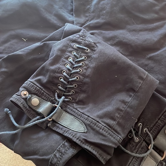 Rosner capris - Picture 6 of 8